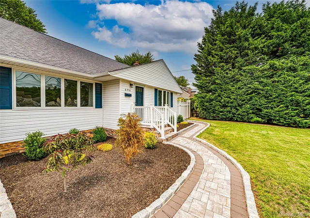 Photo 2 of Single family home for sale at 696 Peter Paul Dr, Islip, NY 11795 | MLS# 1026381 | Listing updated on 2026-09-22
