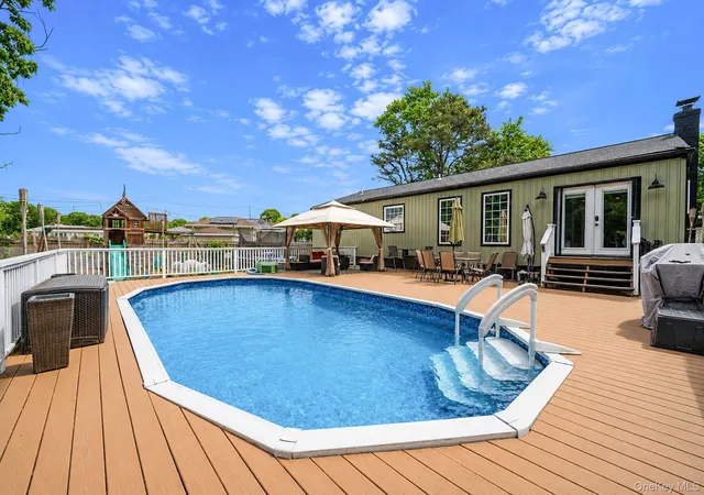 Photo 3 of Sale Pending at 1010 Sipp Ave, Brookhaven, NY 11763 | MLS# 1026382 | Listing updated on 2026-09-03