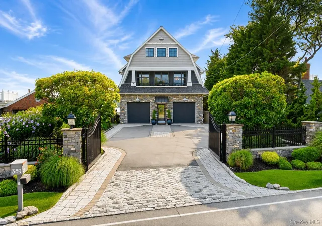 Photo 2 of Sale Pending at 389 Asharoken Ave, Northport, NY 11768 | MLS# 1026390 | Listing updated on 2026-07-22