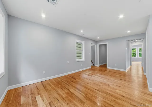Photo 4 of Single family home for sale at 4 Narcissus Dr, Somers, NY 10541 | MLS# 1026397 | Listing updated on 2026-08-30