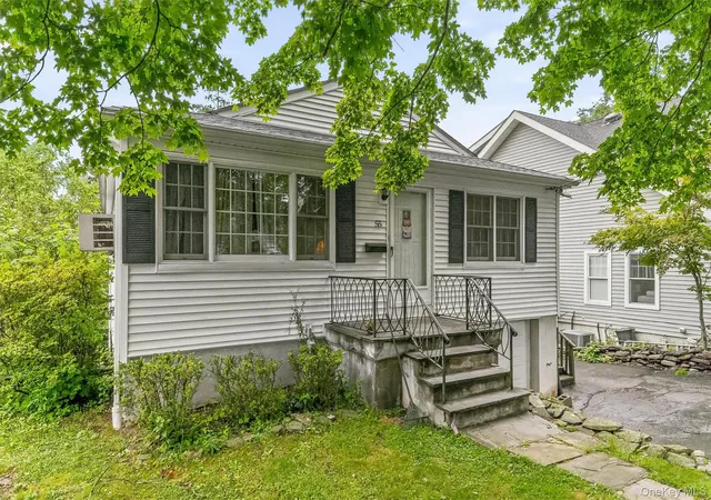 Photo 3 of Sale Pending at 55 Sunset Dr, Croton On Hudson, NY 10520 | MLS# 1026398 | Listing updated on 2026-09-02