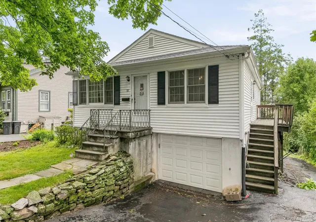 Photo 4 of Sale Pending at 55 Sunset Dr, Croton On Hudson, NY 10520 | MLS# 1026398 | Listing updated on 2026-09-02
