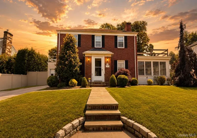 Photo 1 of Sale Pending at 2305 Coventry Rd, Baldwin, NY 11510 | MLS# 1026444 | Listing updated on 2026-09-08