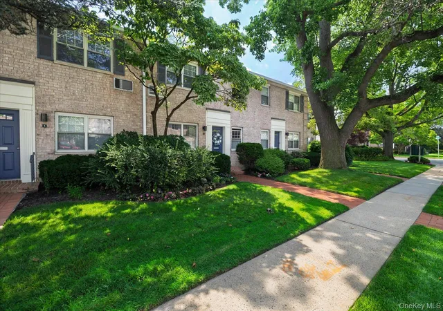 Photo 2 of Condo for sale at 3 N Lewis Pl, Rockville Centre, NY 11570 | MLS# 1026454 | Listing updated on 2026-07-16