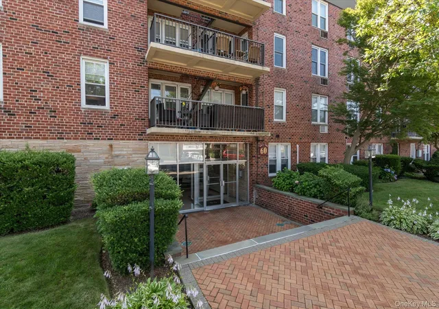1st image of 60 Hempstead Ave #2C, Lynbrook, NY 11563 | MLS# 1026473