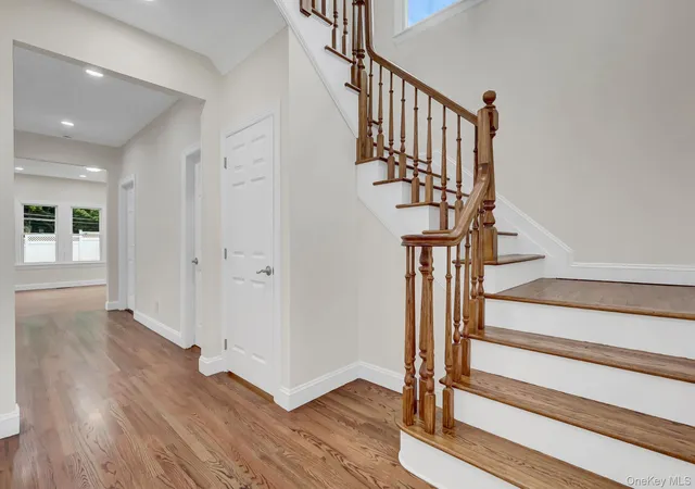 Photo 3 of Single family home for sale at 86 George St, North Hempstead, NY 11577 | MLS# 1026483 | Listing updated on 2026-09-25