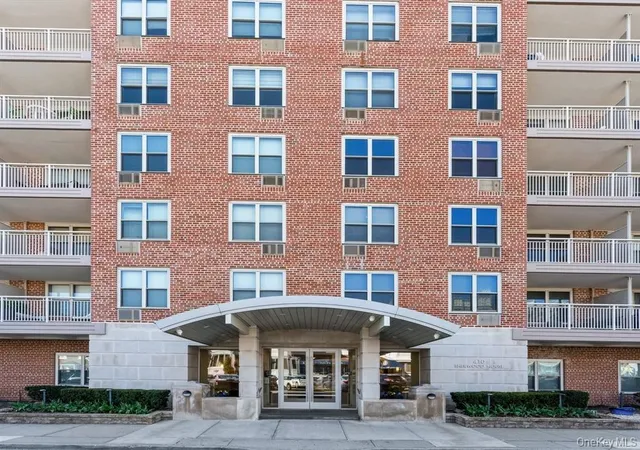 Photo 2 of Condo for sale at 410 E Broadway #4T, Long Beach, NY 11561 | MLS# 1026487 | Listing updated on 2026-08-31
