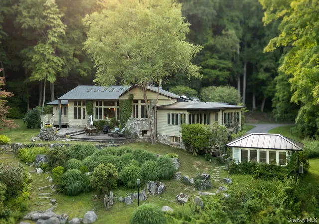 Photo 2 of Single family home for sale at 481 Old Albany Post Rd, Philipstown, NY 10524 | MLS# 1026489 | Listing updated on 2026-07-30