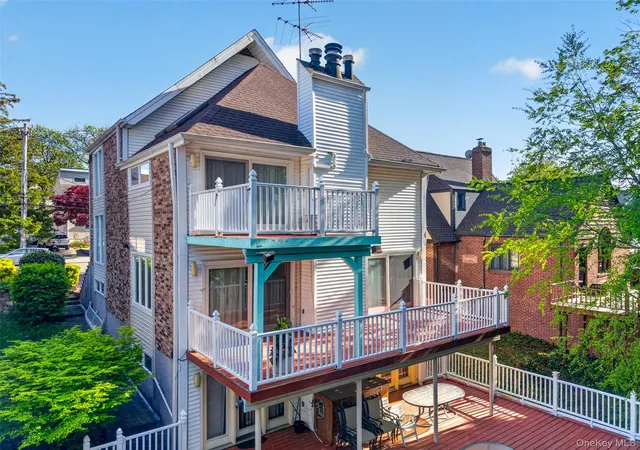 Photo 3 of Sale Pending at 217 63 Corbett Rd, New York, NY 11361 | MLS# 1026505 | Listing updated on 2026-08-04