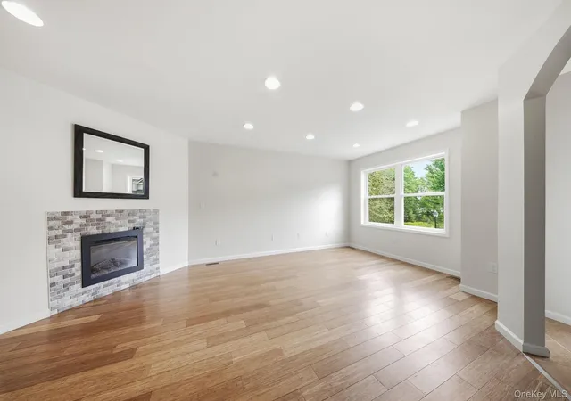 Photo 5 of Single family home for sale at 2 Deerfield Ct, Rock Hill, NY 12775 | MLS# 1026528 | Listing updated on 2026-09-04