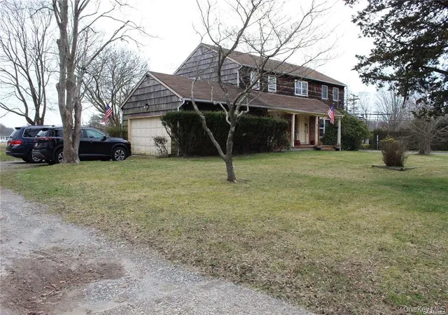 Photo 3 of Sale Pending at 1 N Durkee Ln, Brookhaven, NY 11772 | MLS# 1026549 | Listing updated on 2026-08-01