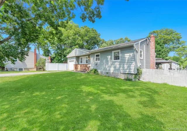 Photo 2 of Sale Pending at 437 Commack Rd, Islip, NY 11751 | MLS# 1026573 | Listing updated on 2026-07-31