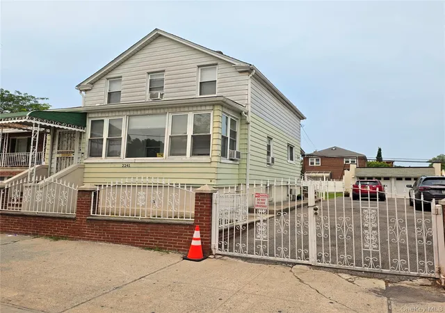 Photo 3 of Sale Pending at 2241 Haviland Ave, Bronx, NY 10462 | MLS# 1026583 | Listing updated on 2026-08-12