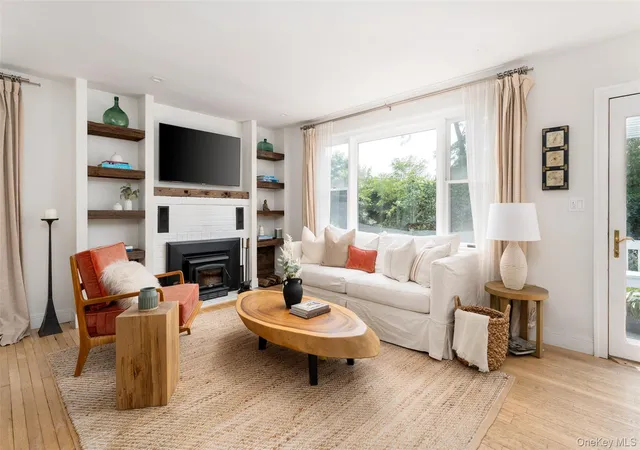 Photo 3 of Sale Pending at 20a Oceanview Rd, Southampton, NY 11968 | MLS# 1026590 | Listing updated on 2026-08-04