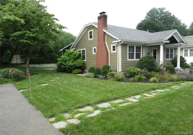 Photo 2 of Sale Pending at 9 Gallows Hl Rd, Cortlandt, NY 10567 | MLS# 1026594 | Listing updated on 2026-09-03
