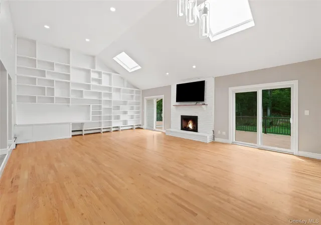 Photo 3 of Sale Pending at 39 Ridge Rd, Greenburgh, NY 10530 | MLS# 1026601 | Listing updated on 2026-08-07