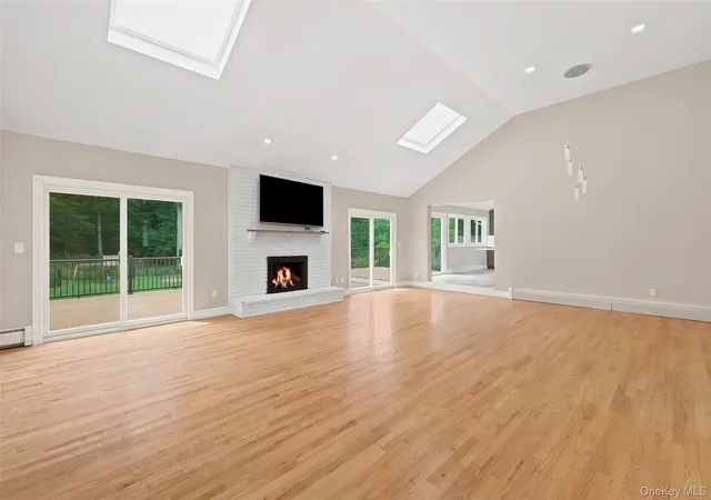 Photo 4 of Sale Pending at 39 Ridge Rd, Greenburgh, NY 10530 | MLS# 1026601 | Listing updated on 2026-08-07