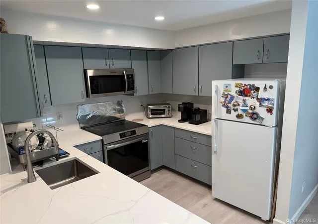 Photo 4 of Sale Pending at 56 Kirby Close #B, Yorktown, NY 10598 | MLS# 1026602 | Listing updated on 2026-09-23