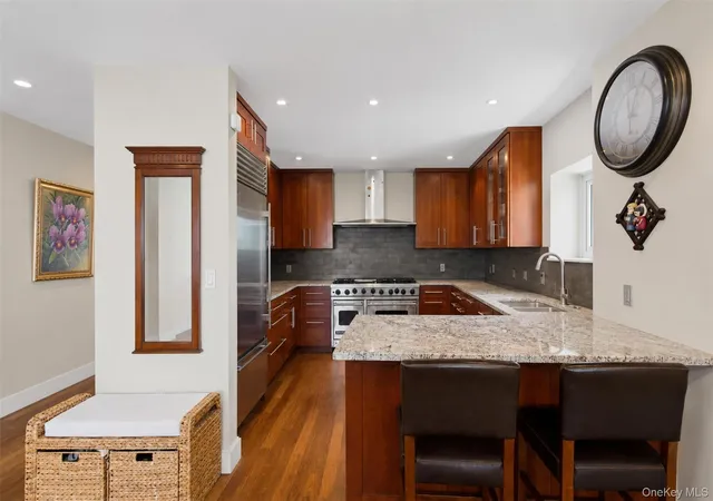 Photo 3 of Condo for sale at 3220 Arlington Ave #9A, Bronx, NY 10463 | MLS# 1026607 | Listing updated on 2026-08-18