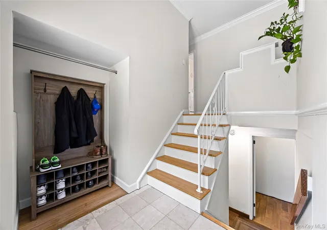 Photo 3 of Sale Pending at 2669 Springhurst St, Yorktown Heights, NY 10598 | MLS# 1026623 | Listing updated on 2026-08-24