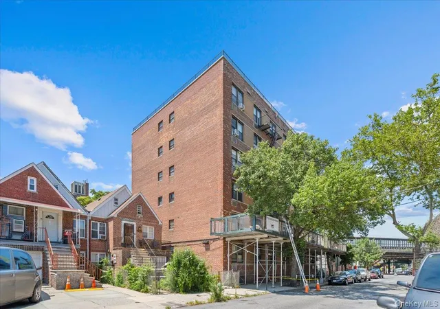 Photo 2 of Condo for sale at 1725 Edison Ave #5D, New York, NY 10461 | MLS# 1026628 | Listing updated on 2026-09-02
