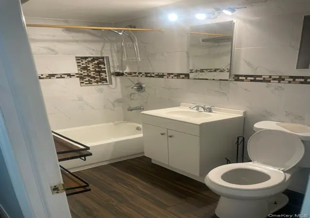 Photo 2 of Sale Pending at 4451 Barnes Ave, Bronx, NY 10466 | MLS# 1026629 | Listing updated on 2026-09-17