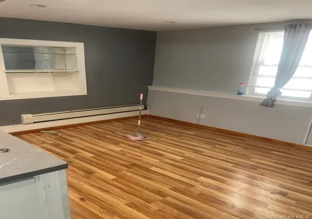 Photo 3 of Sale Pending at 4451 Barnes Ave, Bronx, NY 10466 | MLS# 1026629 | Listing updated on 2026-09-17