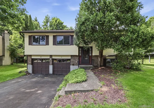 36th image of 55 Sutton Park Rd, Poughkeepsie (town), NY 12603 | MLS# 1026653