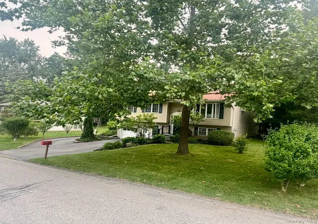 2nd image of 23 Hankin Loop, Poughkeepsie, NY 12601 | MLS# 1026736