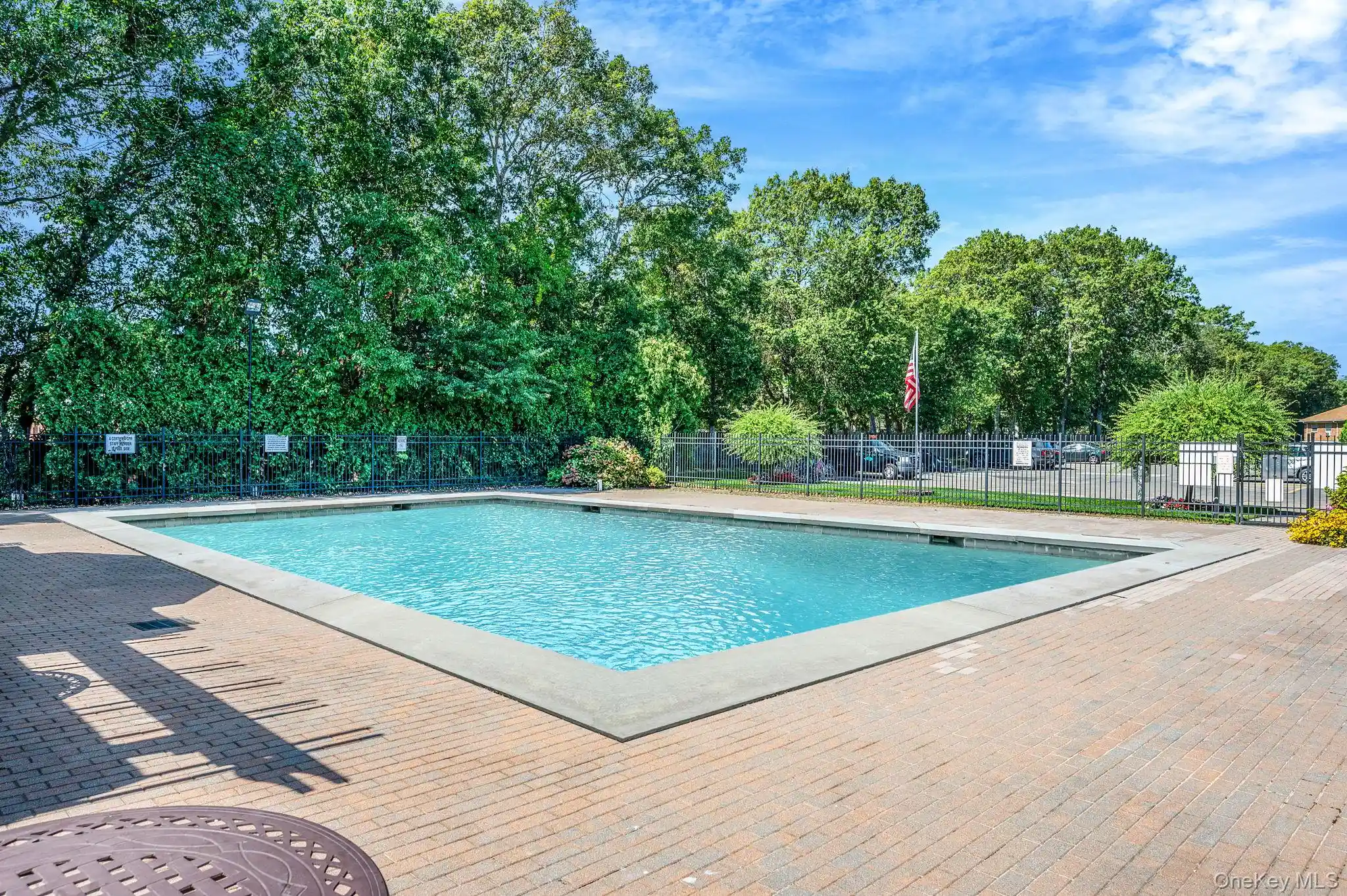 Listing Photo 34 - Condo for sale in 460 Old Town Rd located at 460 Old Town Rd, Brookhaven, NY 11719 - Unit #3G