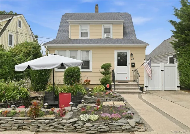 Photo 1 of Single family home for sale at 48 Poplar St, Hempstead, NY 11552 | MLS# 1026802 | Listing updated on 2026-09-23