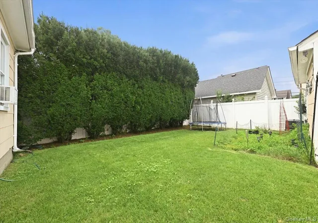 20th image of 48 Poplar St, Hempstead, NY 11552 | MLS# 1026802
