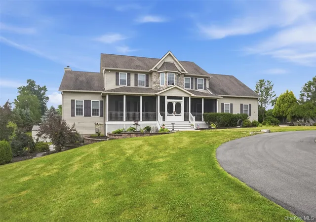 2nd image of 161 Bergen Cir, Wawayanda, NY 10973 | MLS# 1026809