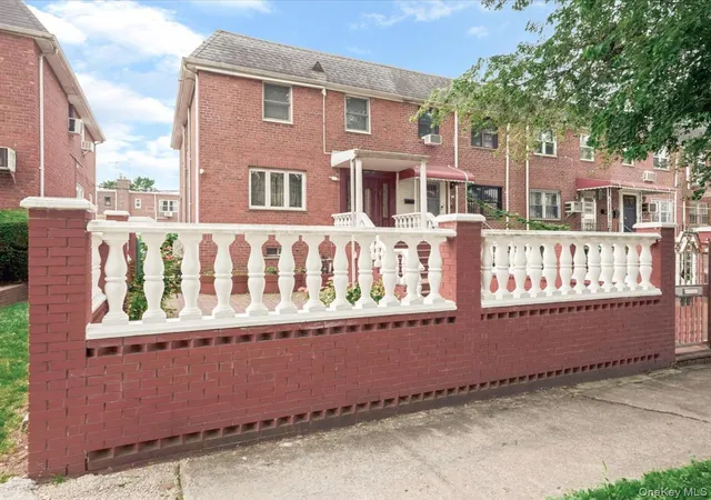 Photo 1 of Single family home for sale at 15314 76th Road, New York, NY 11367 | MLS# 1026817 | Listing updated on 2026-08-23