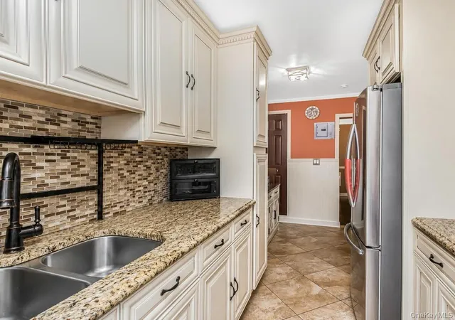 Photo 4 of House for sale at 480 Riverdale Ave #6H, Yonkers, NY 10705 | MLS# 1026825 | Listing updated on 2026-07-17