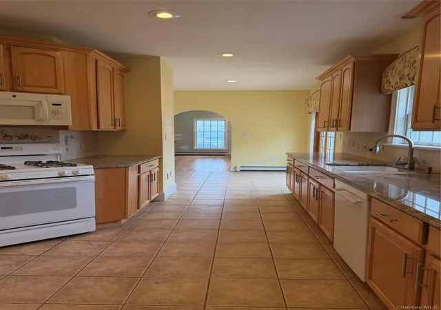 Photo 2 of Sale Pending at 5 Gualtiere Ln, Ossining, NY 10562 | MLS# 1026827 | Listing updated on 2026-07-29