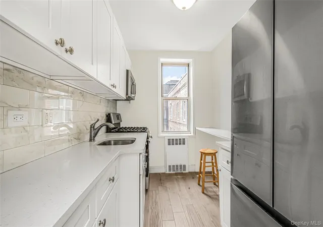Photo 4 of House for sale at 5645 Netherland Ave #6A, New York, NY 10471 | MLS# 1026829 | Listing updated on 2026-09-28