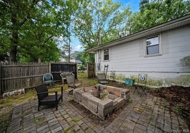 39th image of 45 Dawn Rd, Rocky Point, NY 11778 | MLS# 1026835