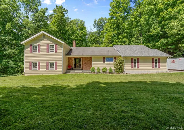 2nd image of 21 Straub Dr, Pleasant Valley, NY 12569 | MLS# 1026844
