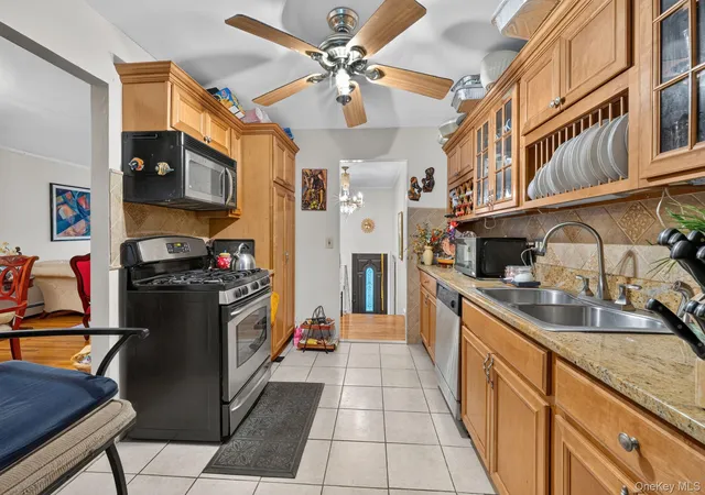 Photo 3 of Single family home for sale at 2496 Enid Ct, Baldwin, NY 11510 | MLS# 1026854 | Listing updated on 2026-07-17