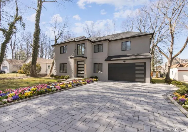 Photo 1 of Sale Pending at 1 Bentley Rd, North Hempstead, NY 11023 | MLS# 1026868 | Listing updated on 2026-08-19