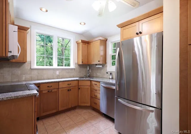 Listing Photo 4 - Condo for sale in building located at 58 Belden Rd, Carmel, NY 10512