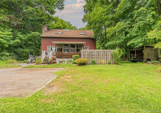 2nd image of 179 Hibernia Rd, Pleasant Valley, NY 12578 | MLS# 1026884