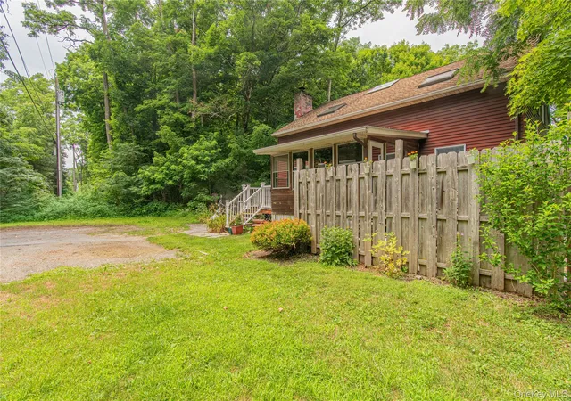 3rd image of 179 Hibernia Rd, Pleasant Valley, NY 12578 | MLS# 1026884
