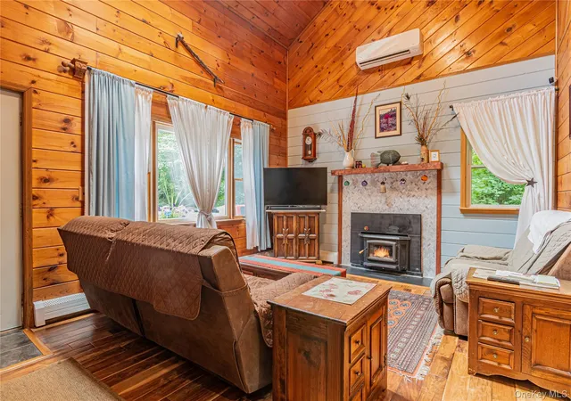 5th image of 179 Hibernia Rd, Pleasant Valley, NY 12578 | MLS# 1026884