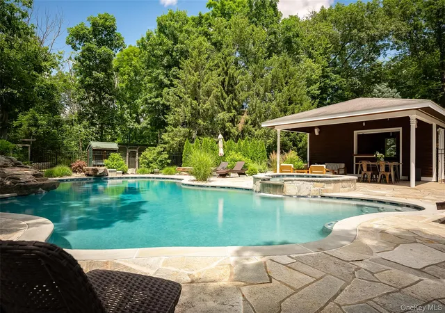 Photo 4 of Single family home for sale at 17 Audubon Trl, Salt Point, NY 12578 | MLS# 1026887 | Listing updated on 2026-08-27