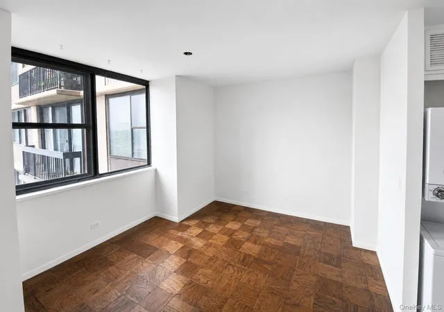 Photo 4 of Sale Pending at 27010 Grand Central Pkwy #17A, Floral Park, NY 11005 | MLS# 1026894 | Listing updated on 2026-08-15