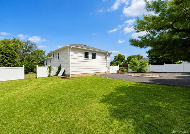 5th image of 3 Soundview St, New Rochelle, NY 10805 | MLS# 1026899