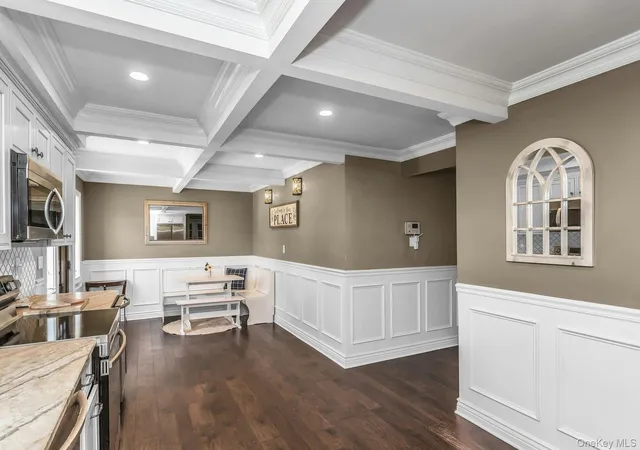 Photo 3 of Sale Pending at 31 Martin Ln, Hempstead, NY 11590 | MLS# 1026938 | Listing updated on 2026-08-07