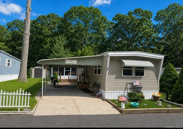 1st image of 658 H8 Sound Ave, Riverhead, NY 11933 | MLS# 1026952